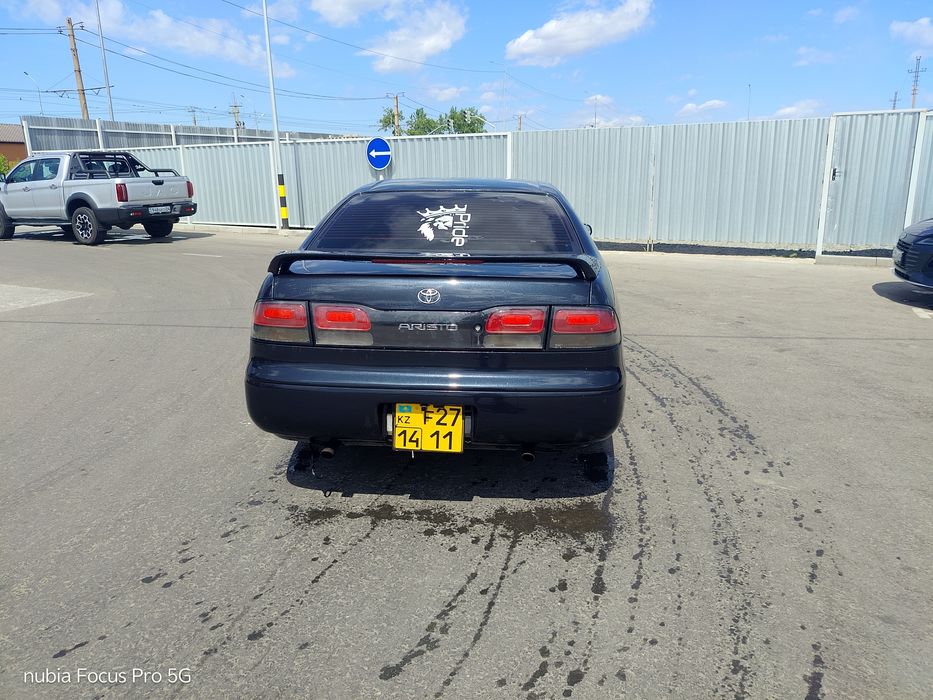 Продам Toyota aristo