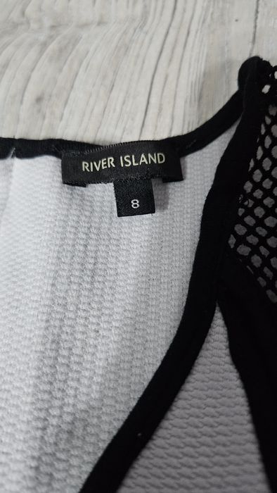 Черно бяла рокля- S размер