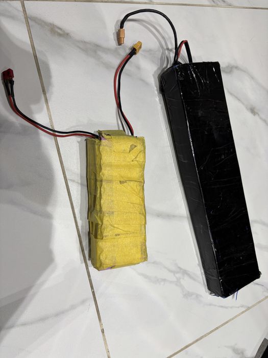 Продам 2 аккумулятора