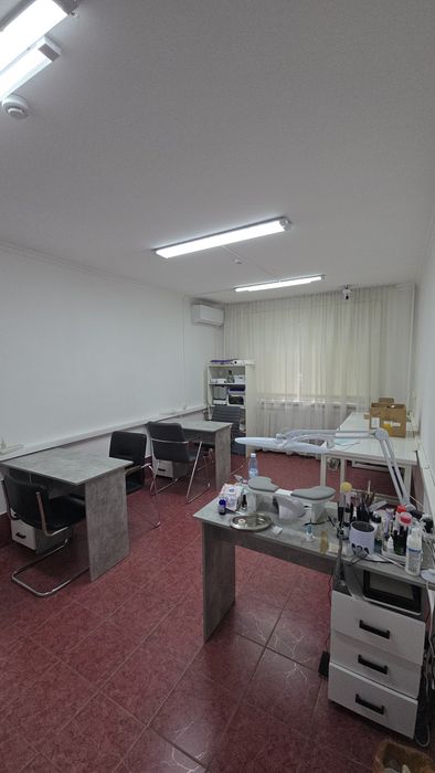 Сдам место для мастера маникюра