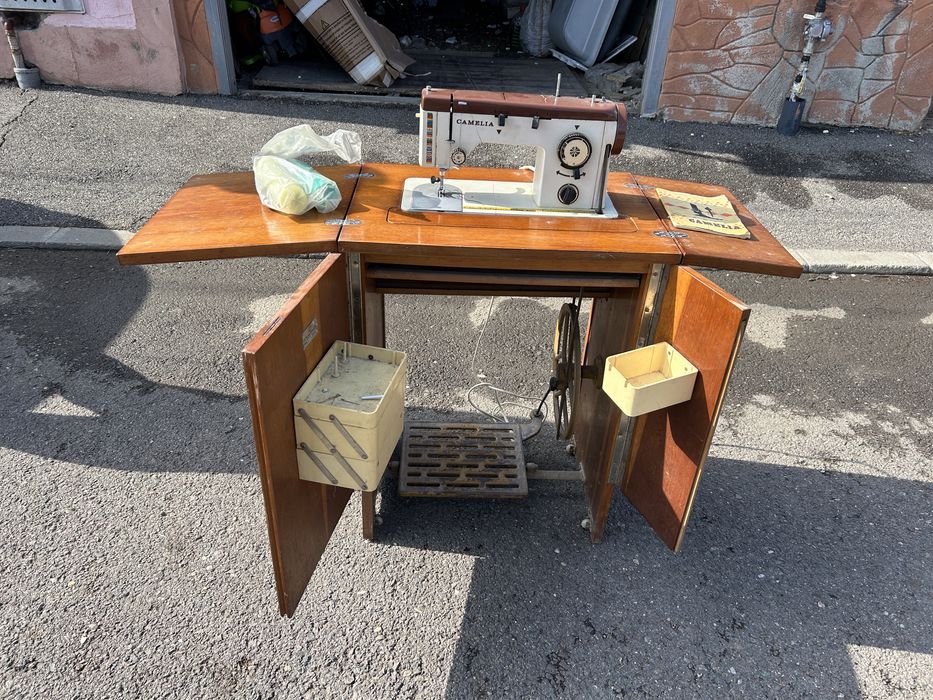 Masina de cusut Camelia