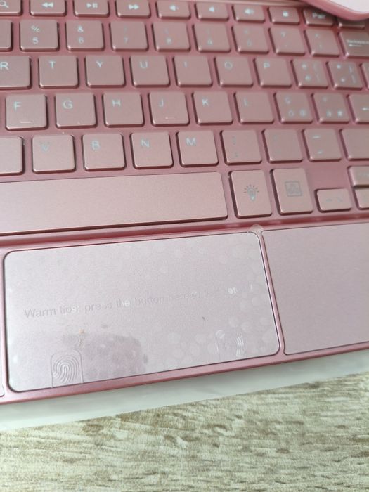 Husă pentru iPad 10/11 rotativă 360° cu tastatură  și touchpad