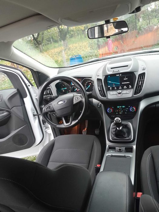 FORD Kuga 2019 — imagine 2