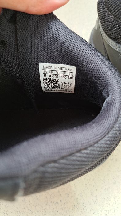 Обувки за момче 37/ адидас