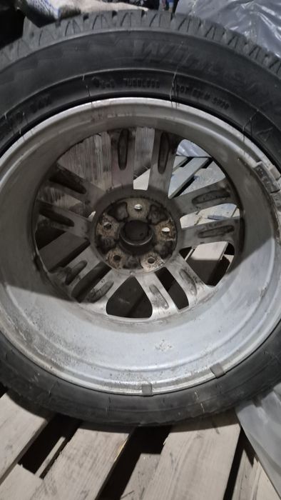 Зимний комплект резина-диск 215/55 R17