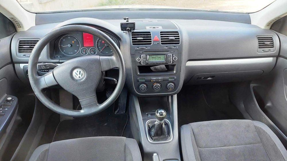 VW Golf 5 an 2009 1.9tdi 105 cai