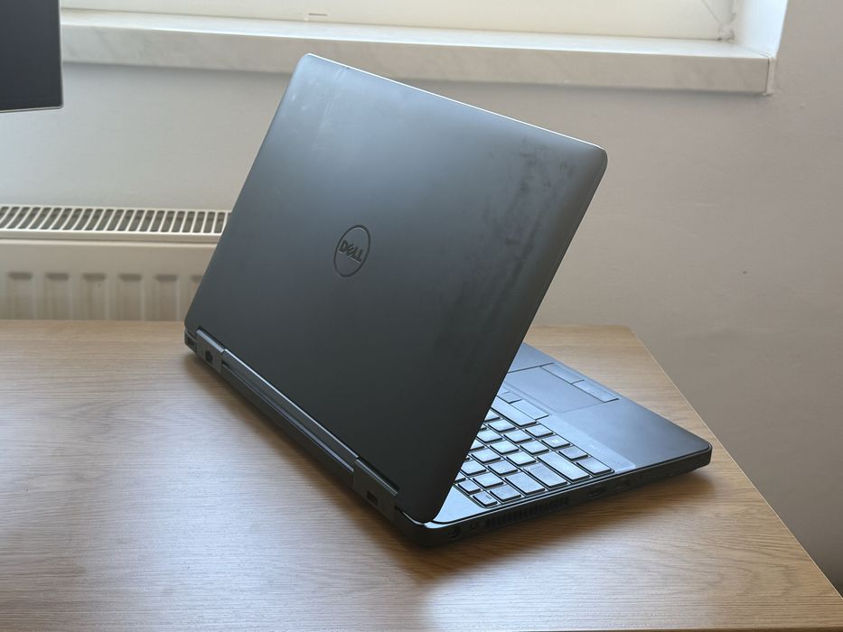 Laptop Dell Latitude E5540 I5 gen 4 8GB ram
