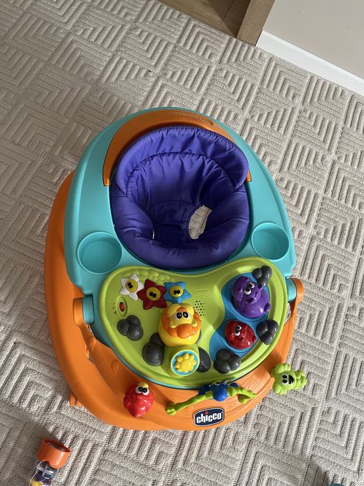 Продам Ходунки «Chicco»