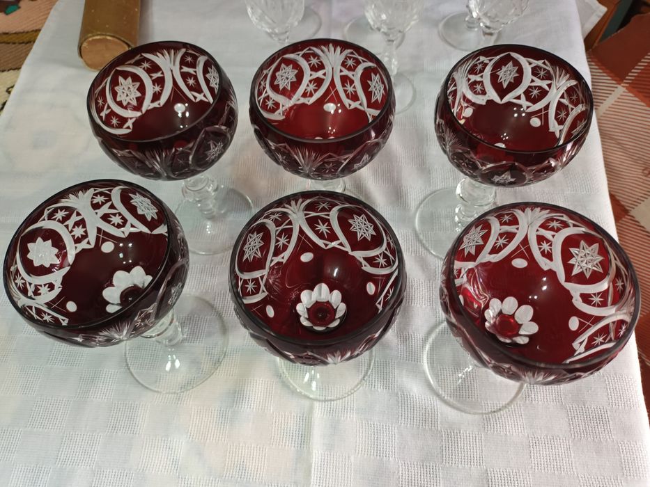 Set 6 pahare rubin Fărcașa, Maramureș anii '80, 18 cm
