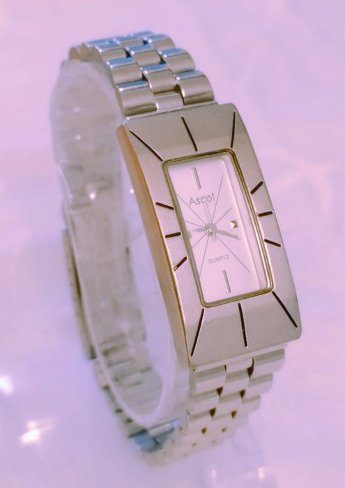 Ceas de dama Ascot cu quartz, din otel inoxidabil.