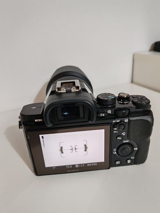 Sony a7 + 28-70mm