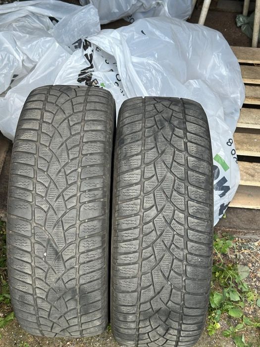 Продам 2 баллона 215/55 на 17