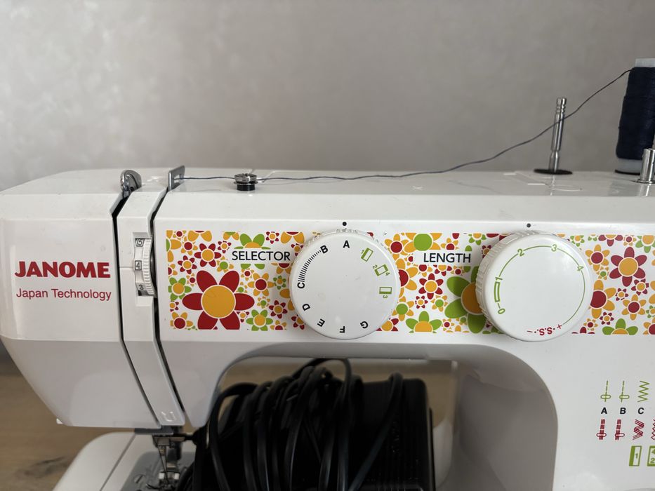 Шаейная машина Janome Color 55