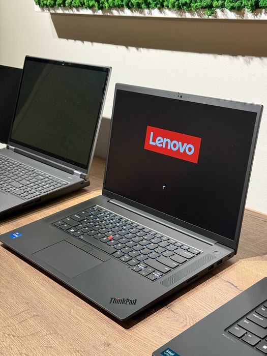 Lenovo ThinkPad P1 Gen 6 16" UHD OLED i7 64GB RTX 4080 12GB 1TB SSD