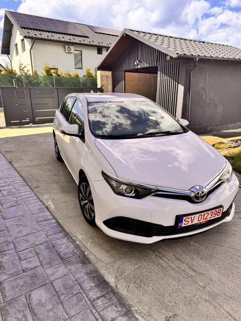Toyota Auris Toyota Auris 2017 | 117.000 km | Proprietar | Istoric complet | Ideală