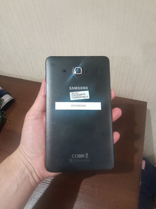 Продам планшет  Samsung Tab A (2016)