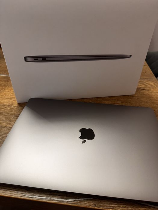 Macbook air m1 16gb/256gb