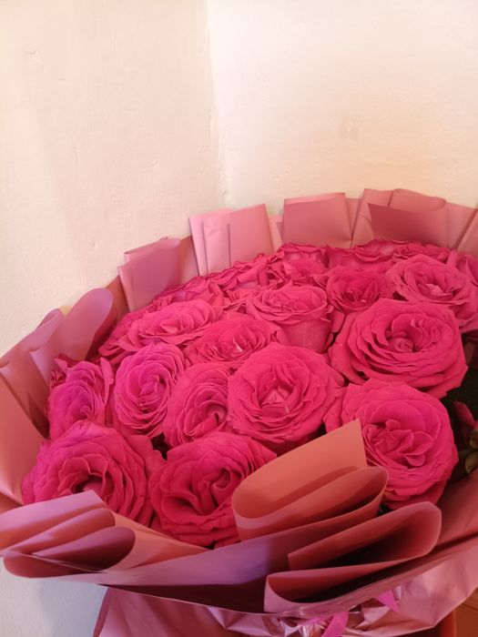 Цветы 31-35шт розы