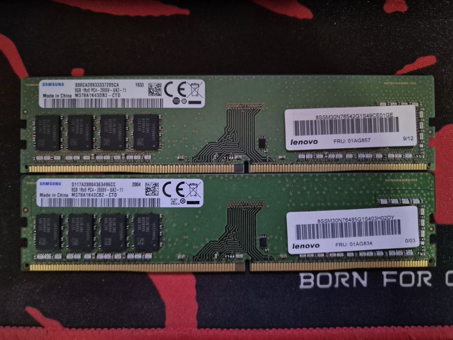 Vând 16 GB(NOI,8×2) 2666 Mhz, SAMSUNG