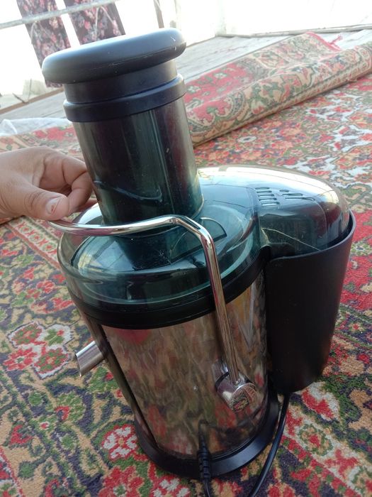 Соковыжималка янги гарантия 2 йил