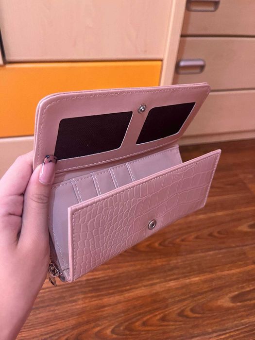 Дамски  портфейл