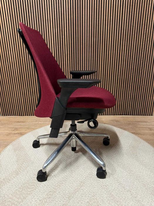 Refurbished Herman Miller Sayl Red Comfort