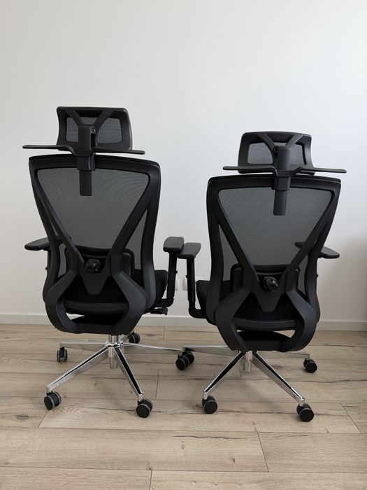 Vand 2 scaune de birou ergonomice