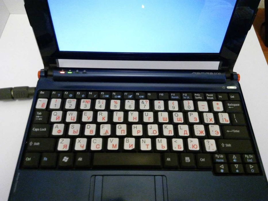 нетбук Асеr Aspire one  без блока питания
