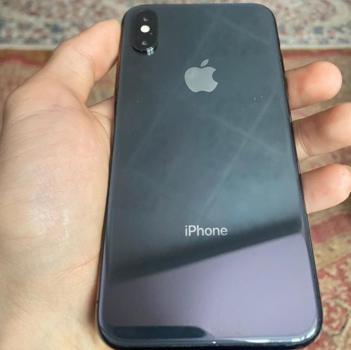 Айфон хс все работает