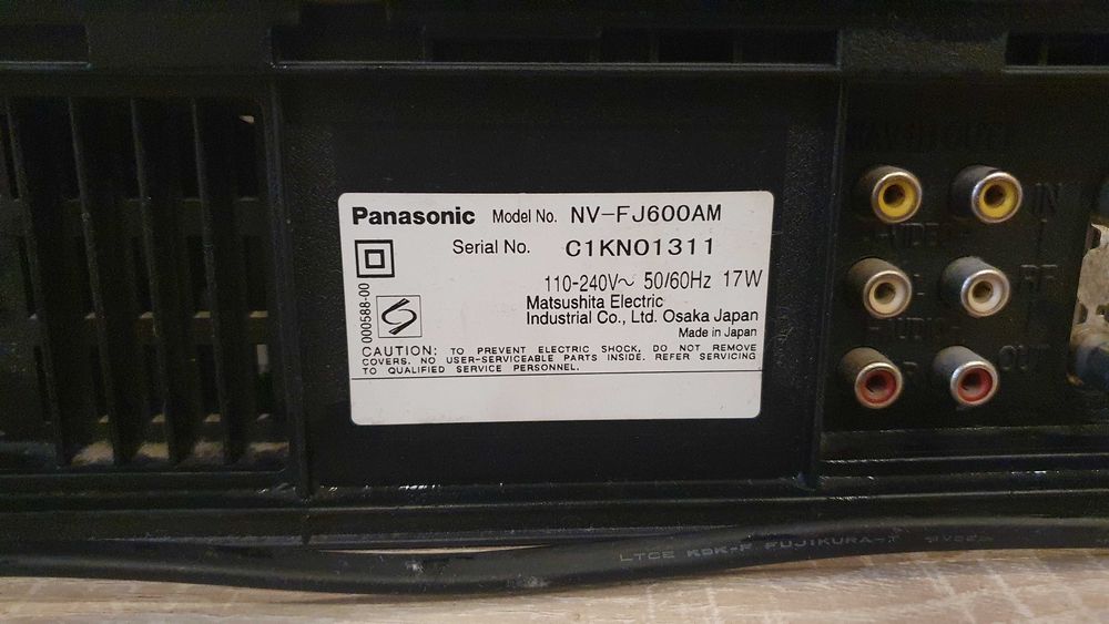 Продам видеомагнитофон Panasonic