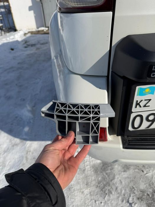 Крепление заднего бампера Тойота Прадо 120