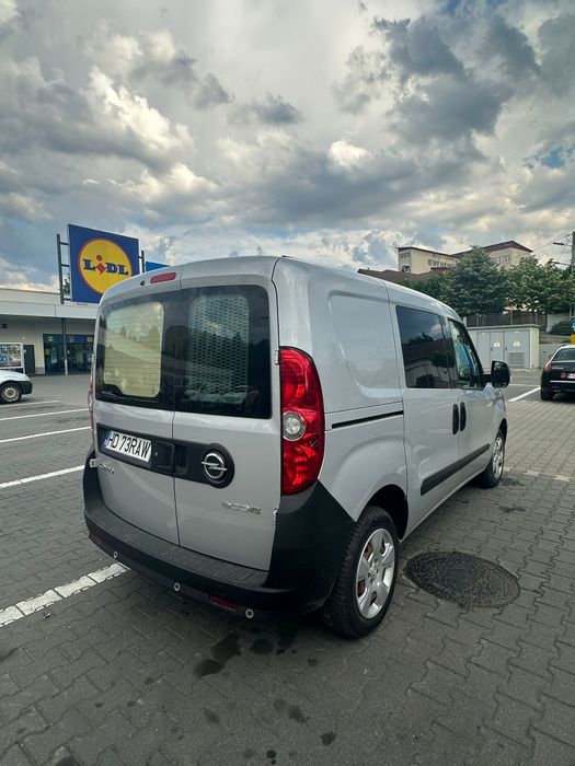 Opel combo  2017