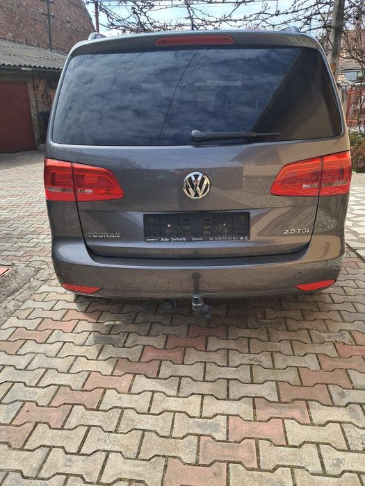 Volkswagen Touran 2011 motor 2.0 diesel - 7 locuri