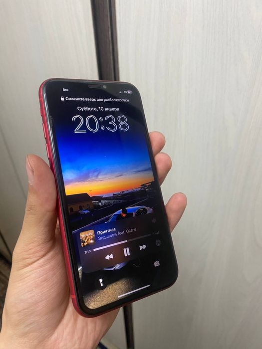 Айфон 11 с коробкой.