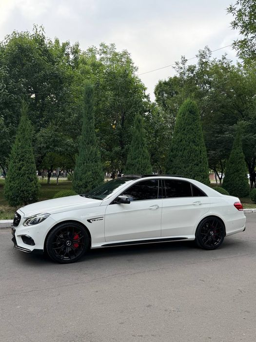 Mercedes Benz W212 E350
Brabus Body Kit Obves