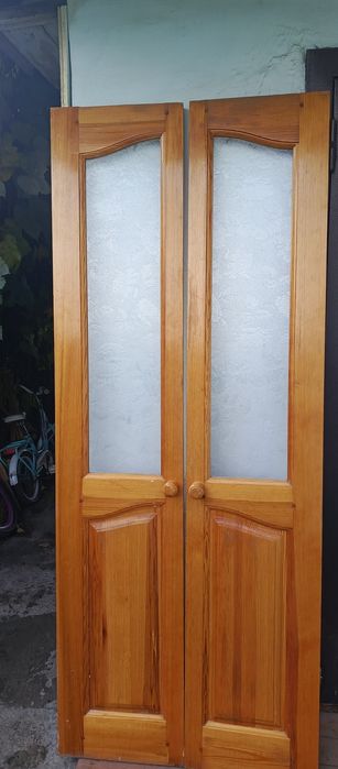 Продам деревянные двери