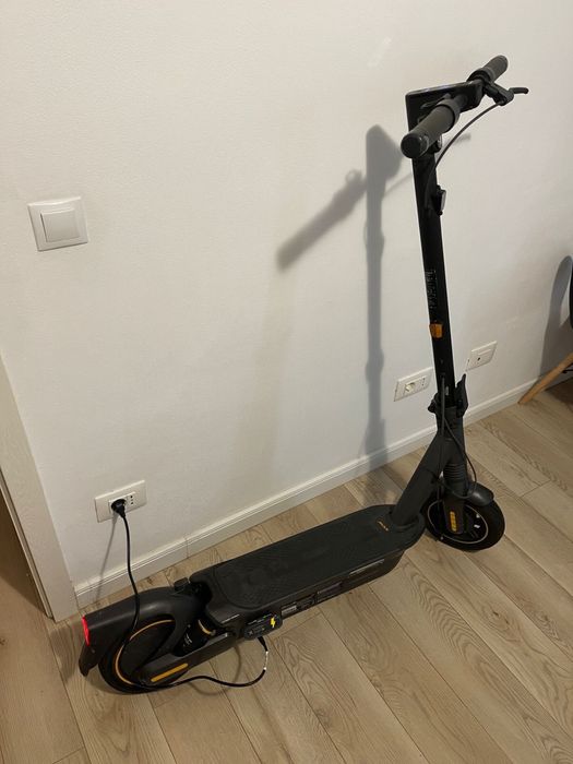 Trotineta electrica NineBot Max G2 /10  inch