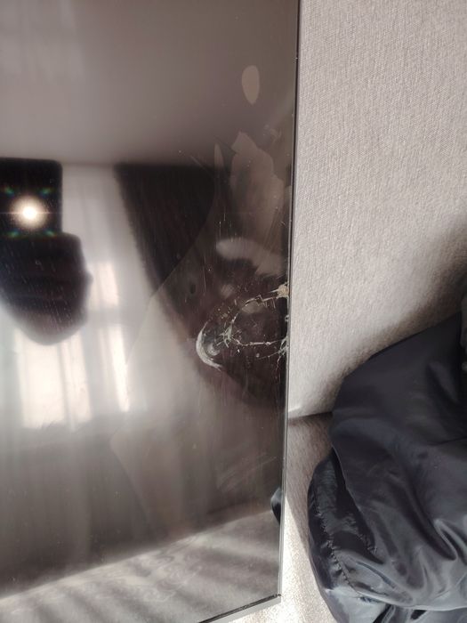 Продам телевизор на запчасти