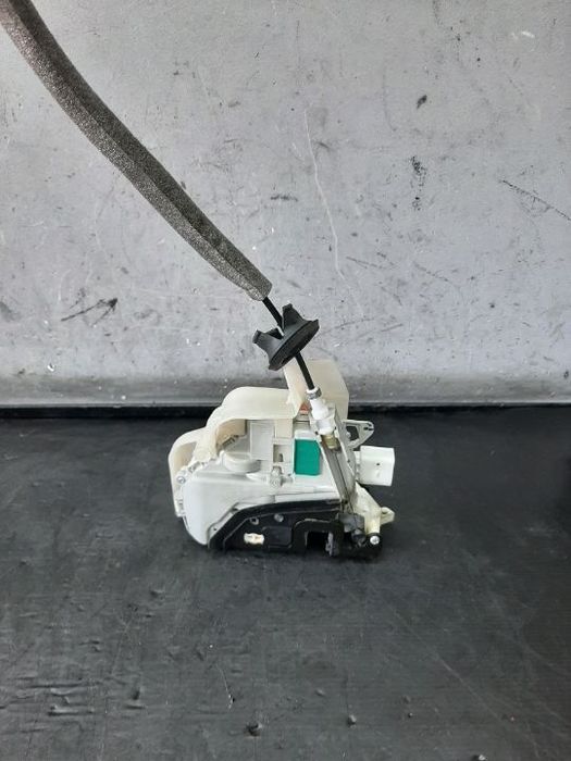 Broasca usa stanga fata audi a6 c7 avant 4g5 4gd 8j1837015f