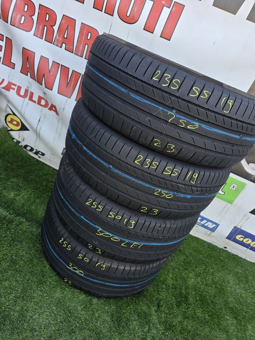 Set 235 55 19  255 50 19 continental