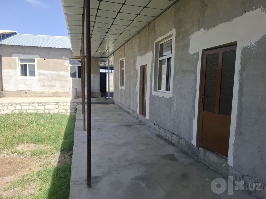 Uy sotiladi yangi o’zbekiston bog’ini orqasi