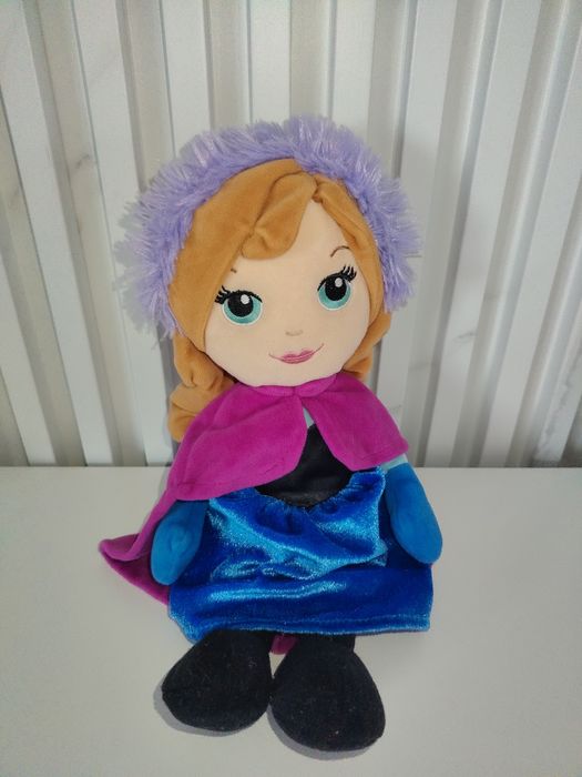 Păpușă din plus 30 cm Anna din desene animate Frozen.