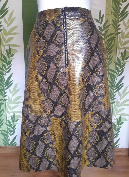 Fustă midi Zara Basic evazată, marimea S