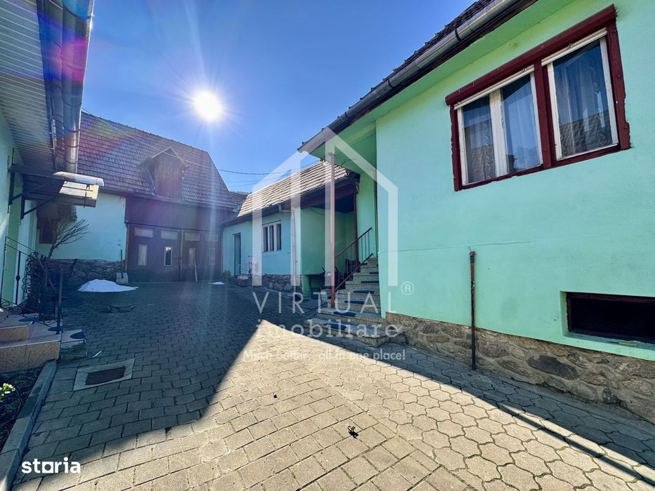 Casa individuala cu accest auto, 4 camere, 490mp teren, Rasinari