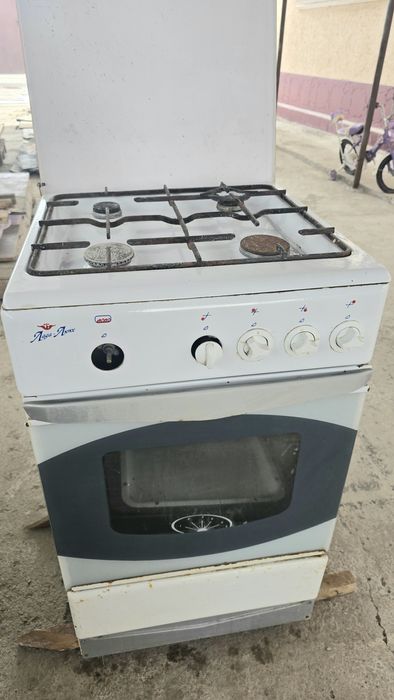 Продается газовая плита б/у