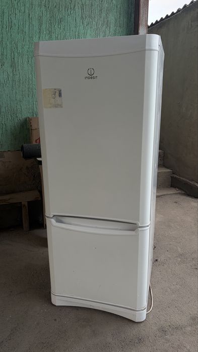 Холодильник Индезит