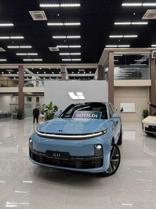 Lixiang марки Li 7 Ultra eсть в наличии 3 года гарантия Мастер аккаунт