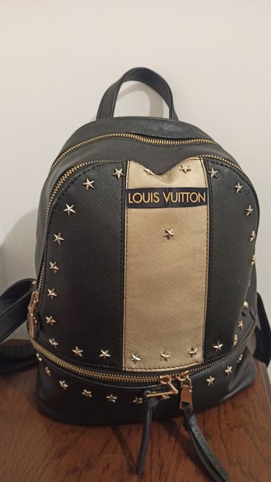 Дамска раница с златисти звездички