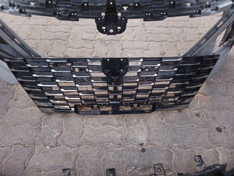 Продаётся бампер на changan  CS55 plus