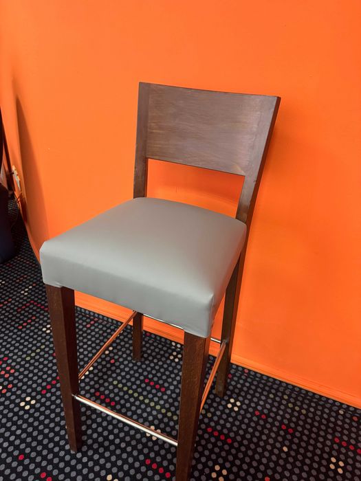 Set scaune bar lemn masiv 4 bucati 1200 Lei